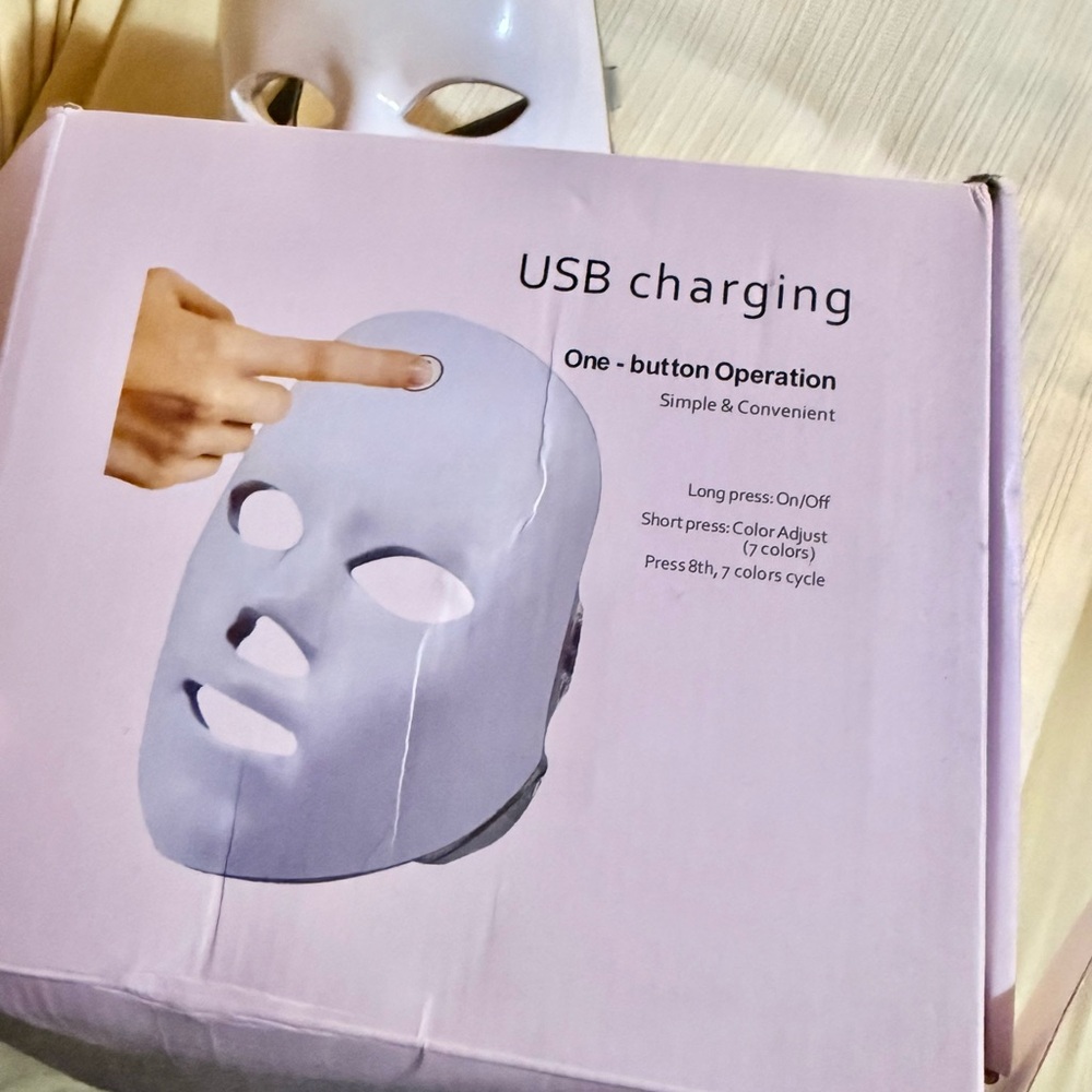LED Face Mask - Picture 4 of 4